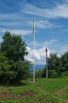 Прапор та хрест на вершині Замкової гори, Хуст